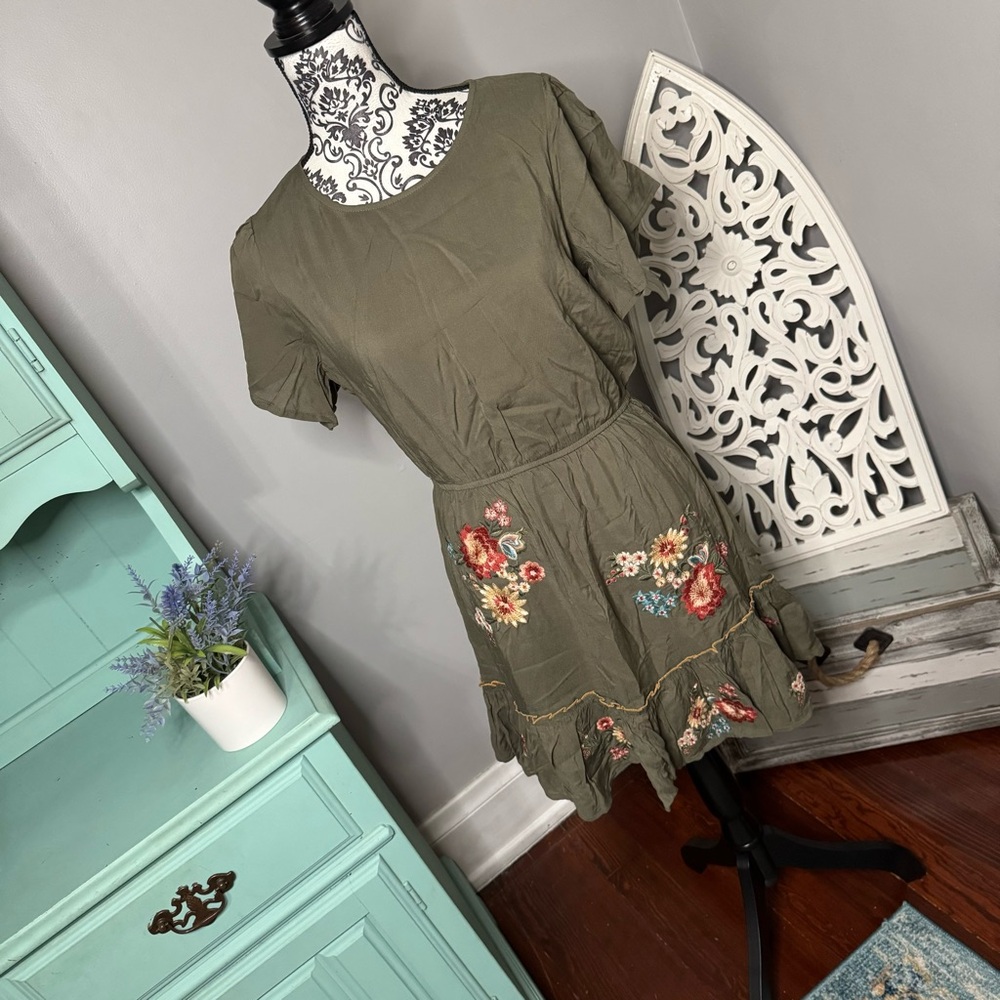 Savanna Jane Boho Floral Embroidered Mini Swing Dress Size Small NWT Cottagecore - Picture 2 of 13